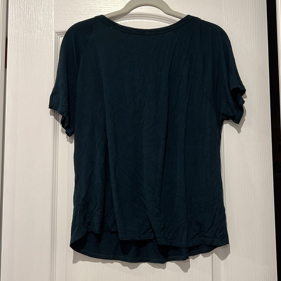 Criss cross shirt - Picture 2 of 3